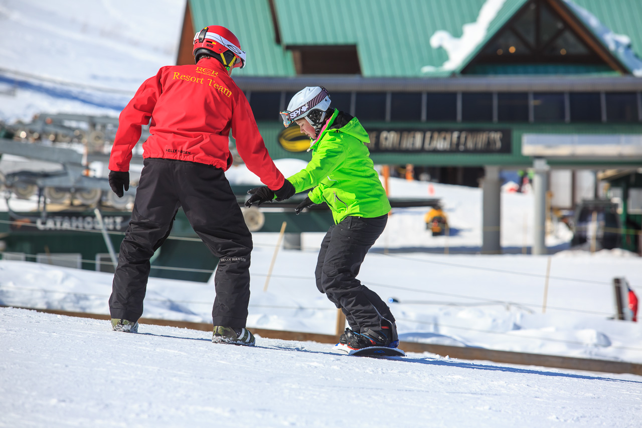 TELUS Learn to Snowboard Private Half Day Lesson: Level 1 (Age 3-12)