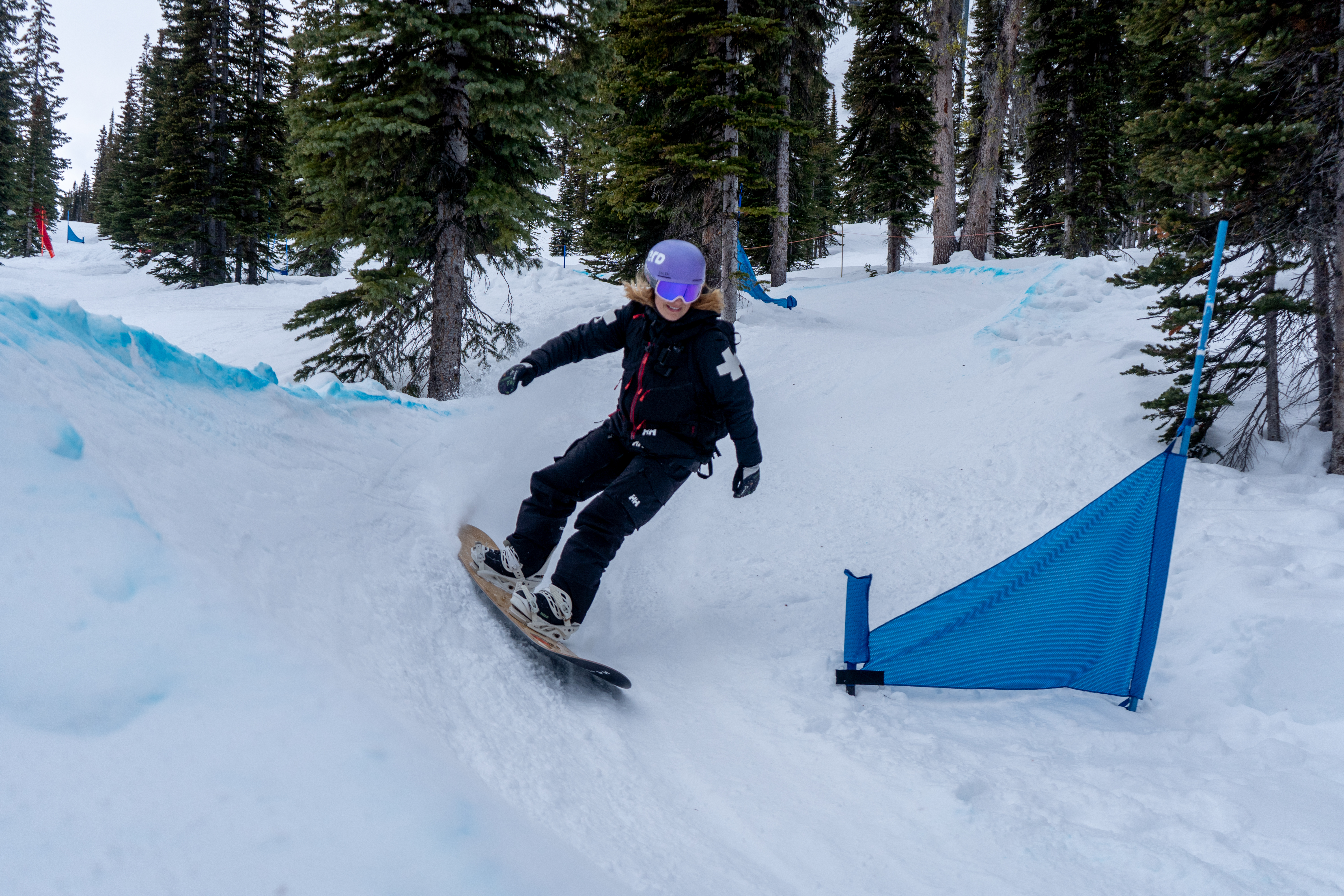 Kicking Horse Women’s Powder Room Snowboard Club (Ages 18+) 